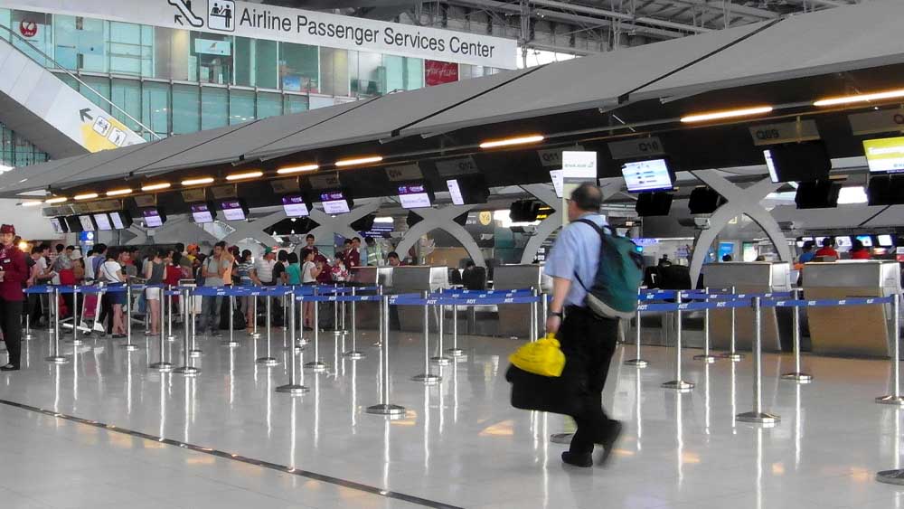 Cieli chiusi sul Medio Oriente, la guerra cambia le rotte dell&rsquo;aviazione mondiale