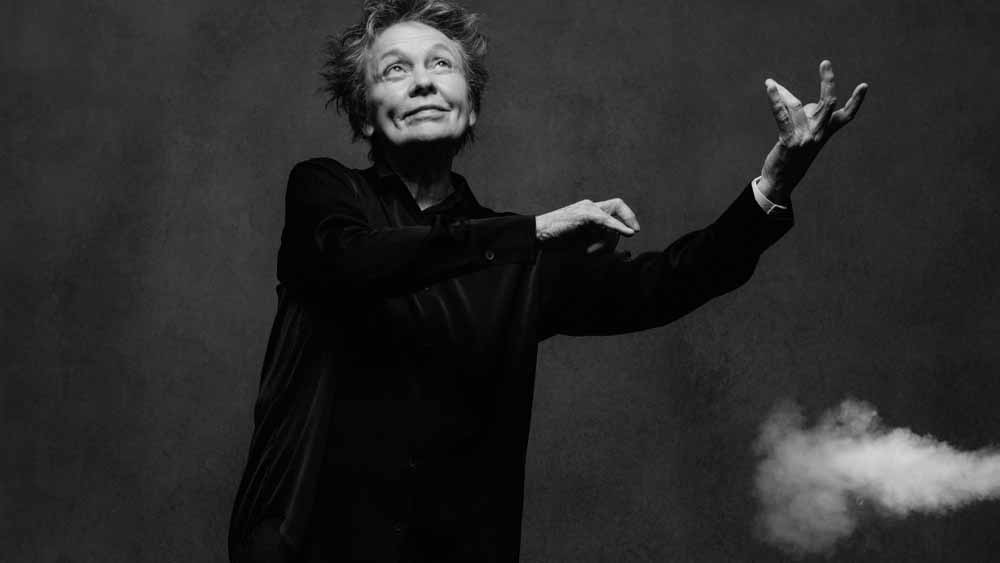 Laurie Anderson e la forza delle parole quando il linguaggio fa paura